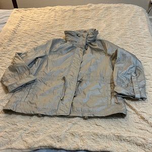 Platinum Silver Metallic  Crinkle Jacket Water Repellent Hood In Collar  Size M